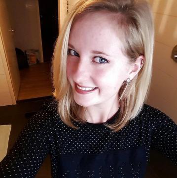 BieneMaya uit Berlin,Duitsland