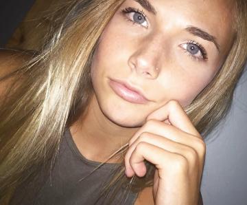 Blondie22 uit Niedersachsen,Duitsland