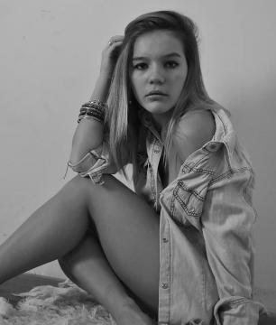 Ella96 uit Bayern,Duitsland