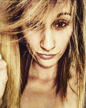 Jani1991 uit Hamburg,Duitsland