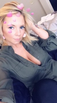 TittenNina uit Niedersachsen,Duitsland