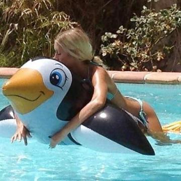 flyingkangorooooooo uit Rheinland-Pfalz,Duitsland