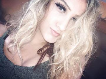 pinkideluxe uit Bayern,Duitsland